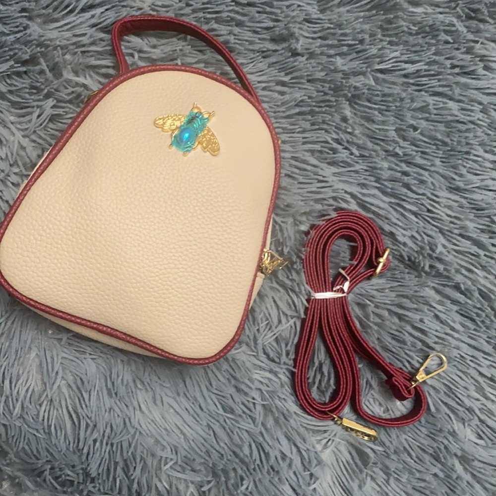 Holiday Gift Bag New - Picture 2 of 4